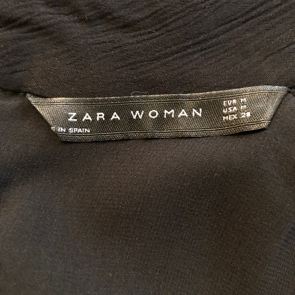 Zara Long Bell Sleeve Dress.  Black.  Size Medium - Picture 7 of 8